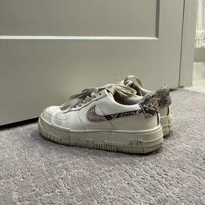 Nike Air Force 1 Pixel SE Snakeskin "Xotic" Women's Shoe size 8.5